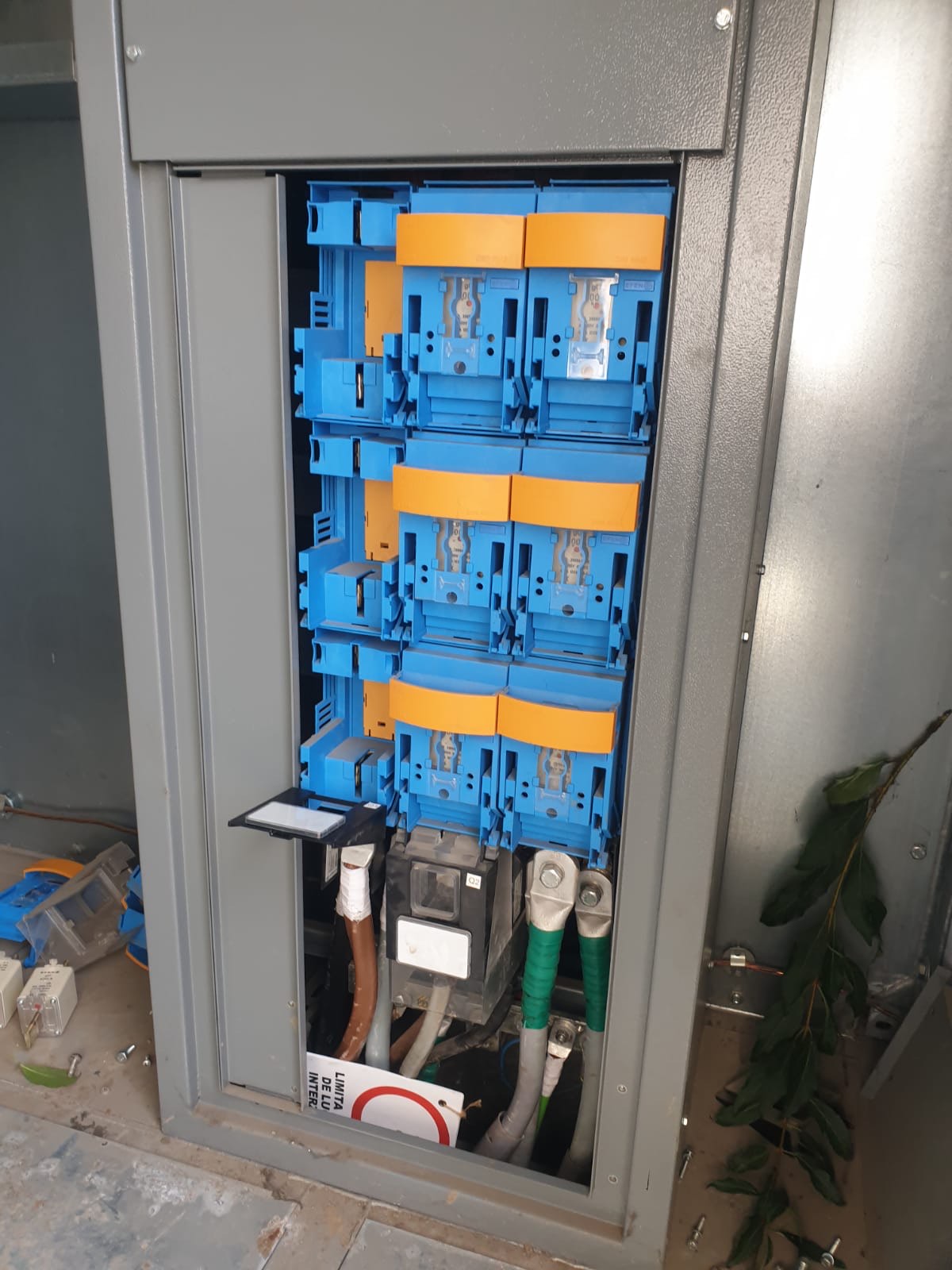 Lucrare de instalații electrice — Accesoria