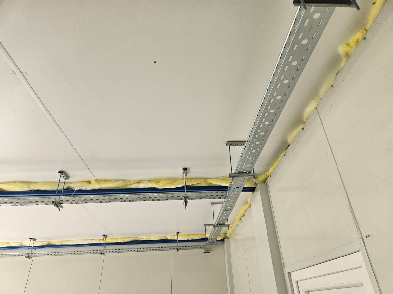 Lucrare de instalații electrice — Accesoria