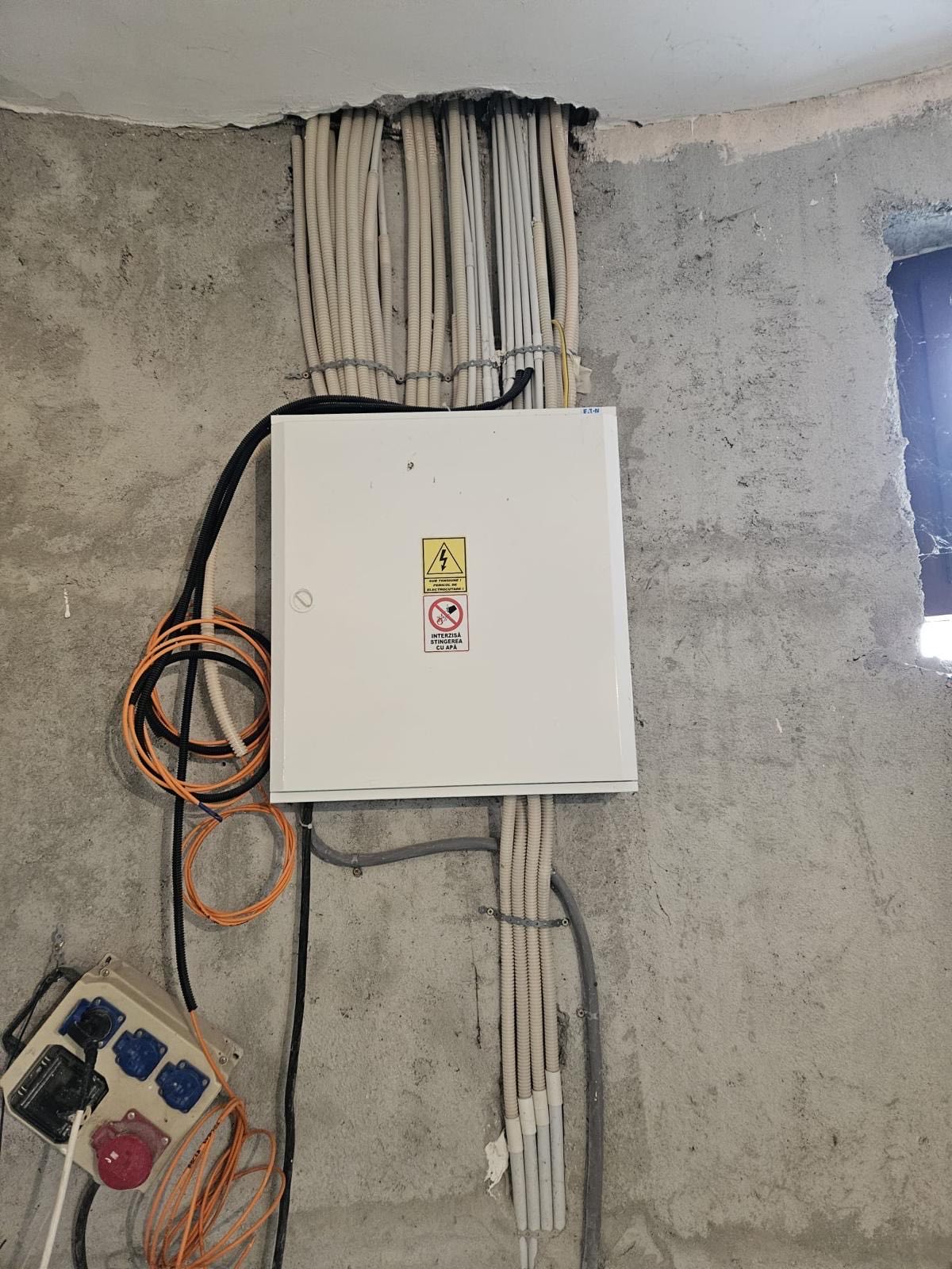Lucrare de instalații electrice — Accesoria
